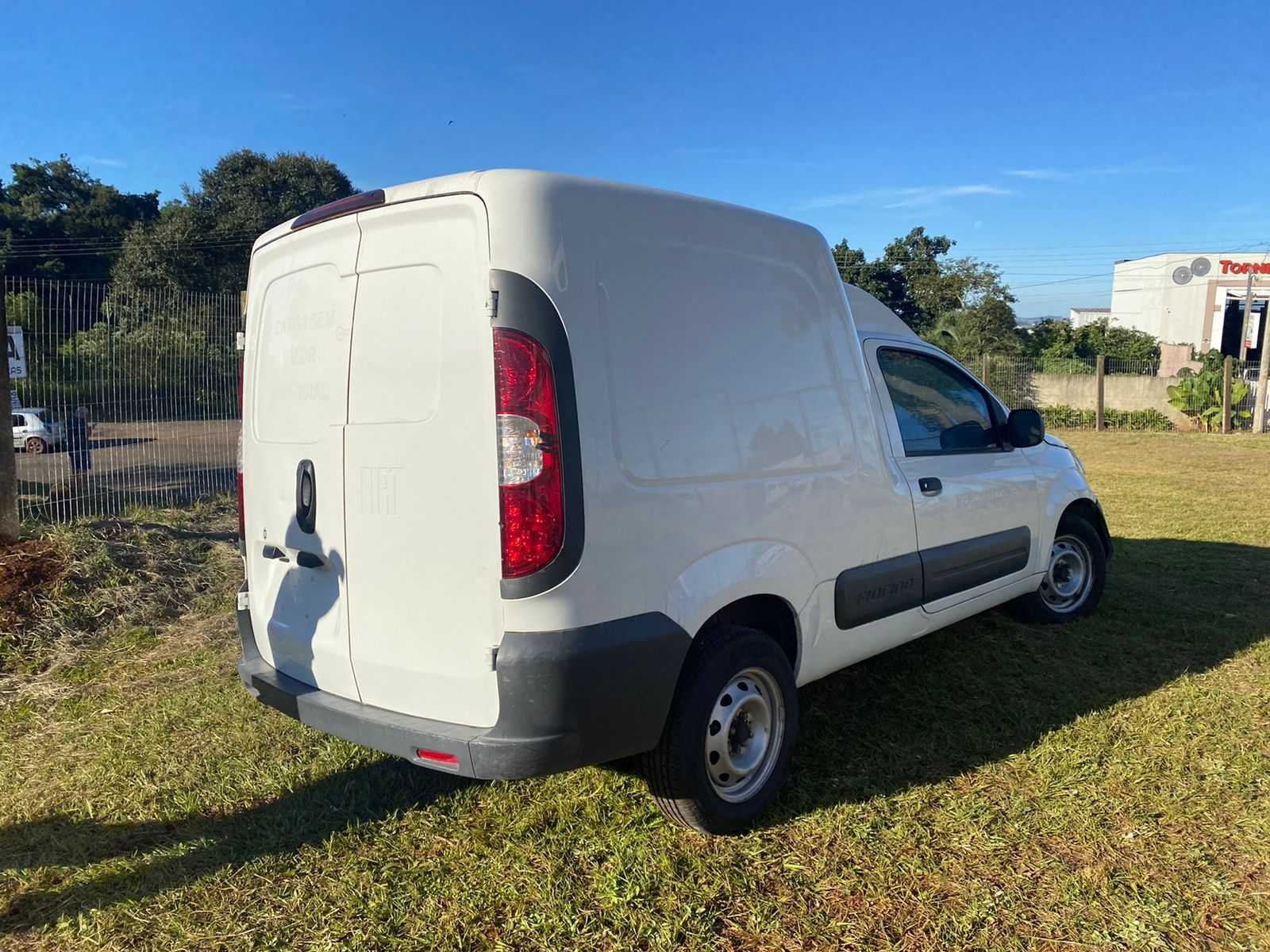 Fiat FIorino 2021 para retirada de peças